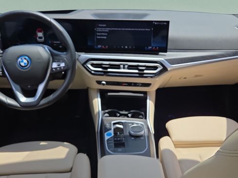 Used 2024 BMW i4 eDrive35 w/ Premium Package RWD image 13