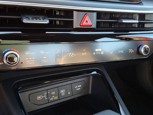 New 2026 Kia K5 GT-Line image 8