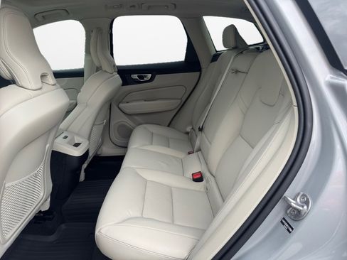 New 2025 Volvo XC60 B5 Plus w/ Protection Package Premier image 13