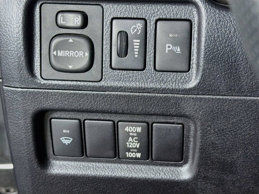 Used 2016 Toyota 4Runner Limited AWD/4WD image 15