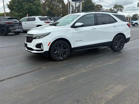 Certified 2023 Chevrolet Equinox RS AWD/4WD image 11