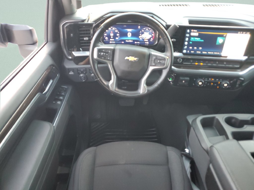 Used 2025 Chevrolet Silverado 3500 LT w/ Safety Package AWD/4WD image 12
