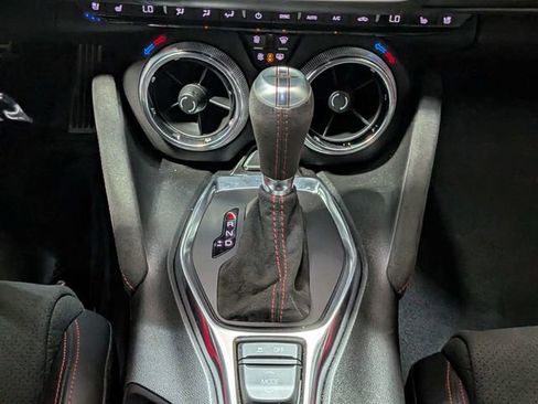 Used 2019 Chevrolet Camaro ZL1 RWD image 12