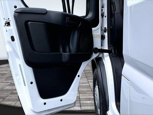 Used 2025 RAM ProMaster 2500 w/ Convenience Group FWD image 23