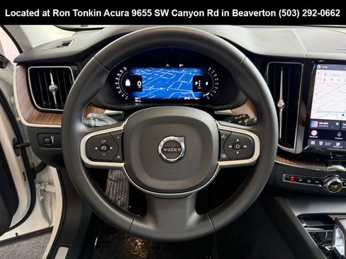 Used 2022 Volvo XC60 B5 Momentum w/ Advanced Package AWD/4WD image 19