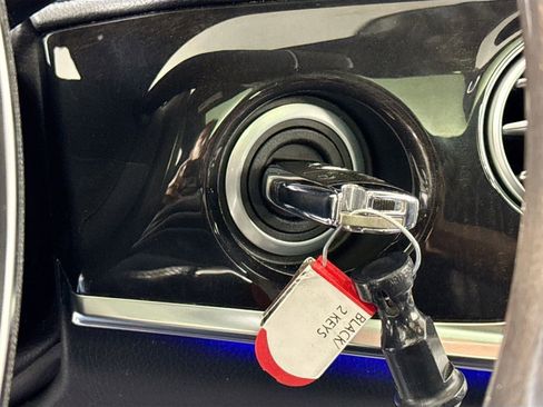 Used 2017 Mercedes-Benz S 550 4MATIC Sedan image 17