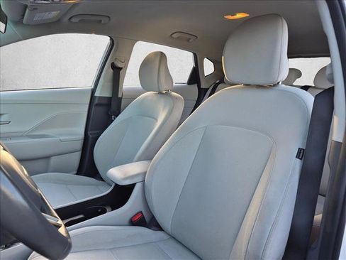 Used 2024 Hyundai Kona SEL FWD image 15