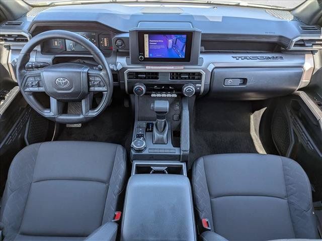 Used 2025 Toyota Tacoma SR5 AWD/4WD image 17