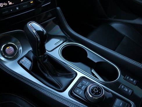 Used 2021 Nissan Maxima 3.5 SV w/ Floor Mat Group image 6