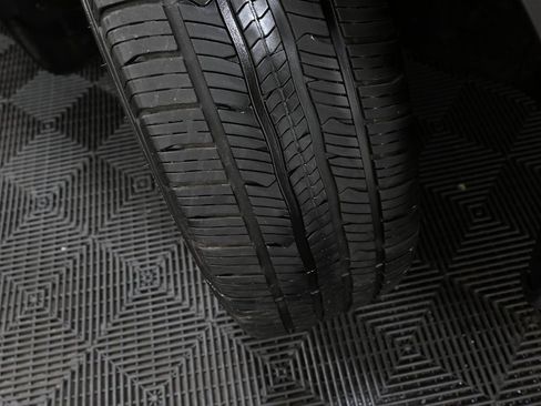 Used 2011 Nissan Rogue SV w/ SL Pkg image 18