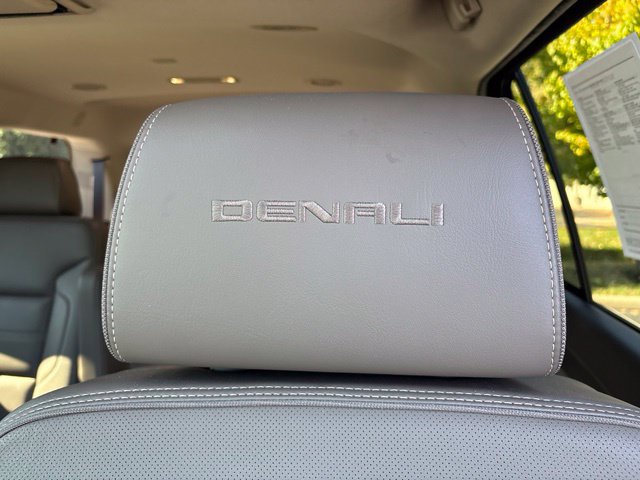 Used 2018 GMC Yukon Denali w/ Denali Ultimate Package AWD/4WD image 40