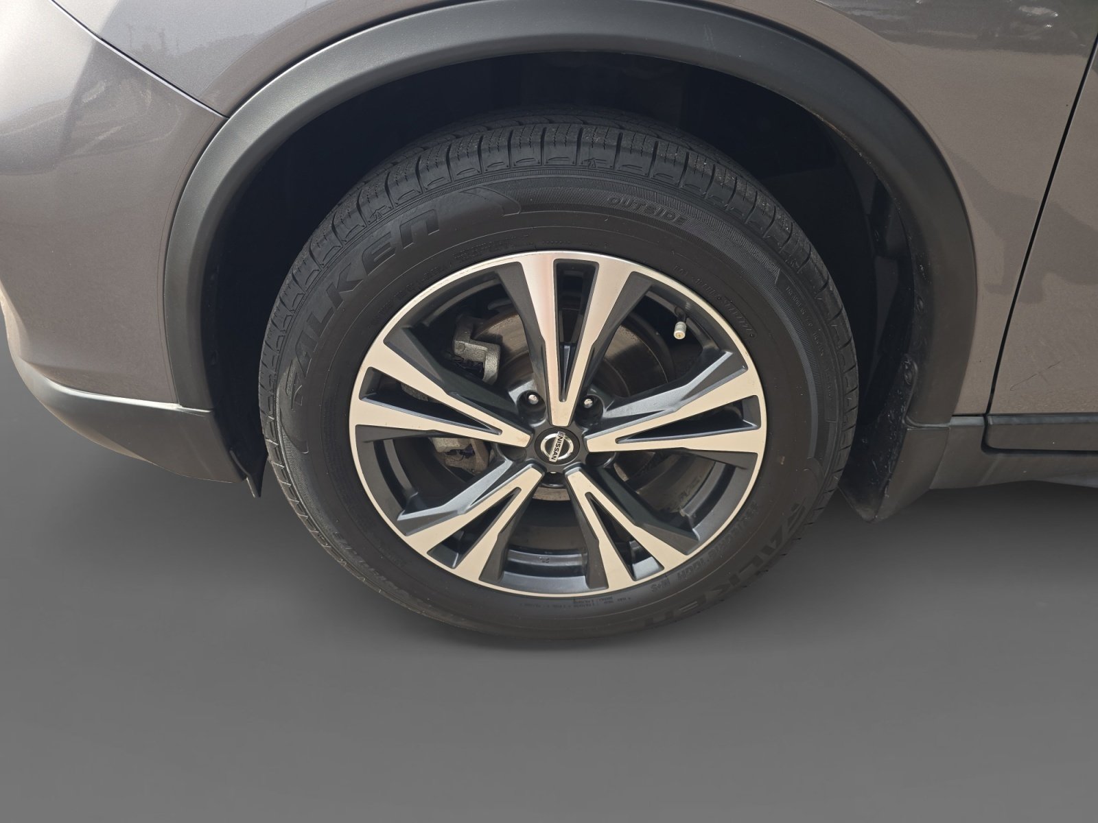 Used 2020 Nissan Rogue SV w/ Premium Package FWD image 10