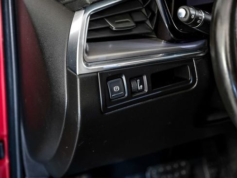 Used 2019 Cadillac XT5 Premium Luxury image 25