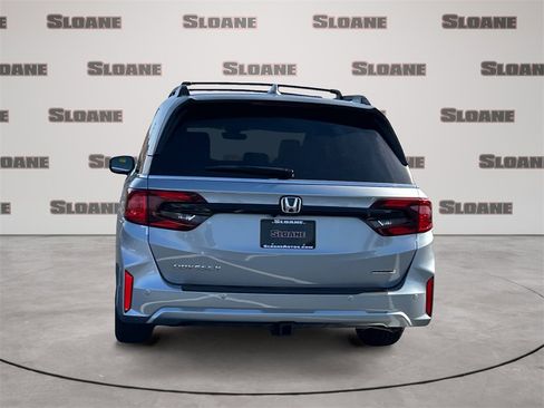 New 2026 Honda Odyssey Touring image 4
