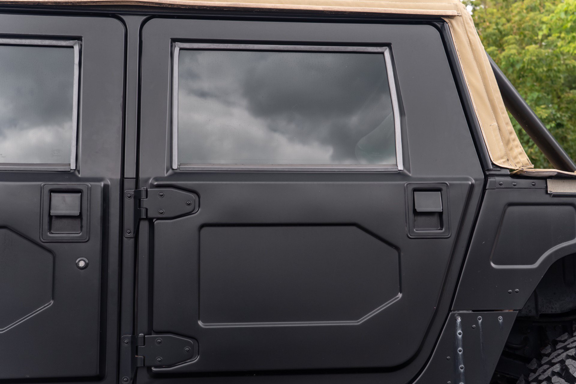 Used 2001 HUMMER H1 4-Door Open Top AWD/4WD image 68