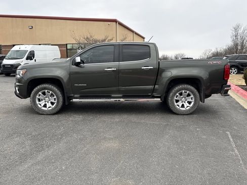Used 2018 Chevrolet Colorado LT w/ Luxury Package, Chrome image 3