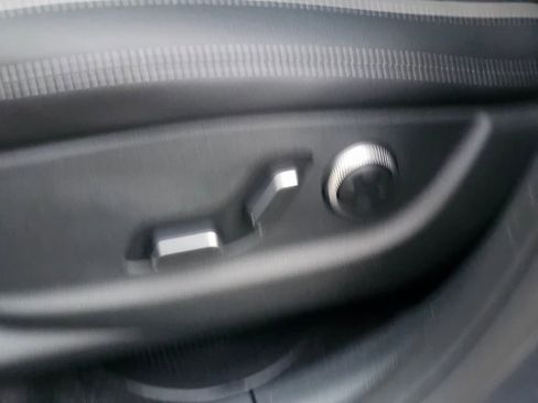 New 2026 Genesis GV70 2.5T Advanced image 33