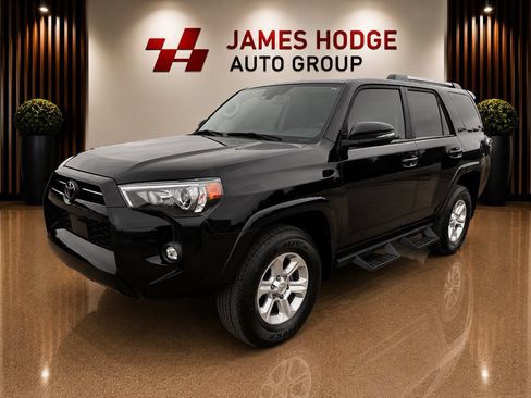 Used 2024 Toyota 4Runner SR5 Premium w/ Moonroof Package AWD/4WD image 1