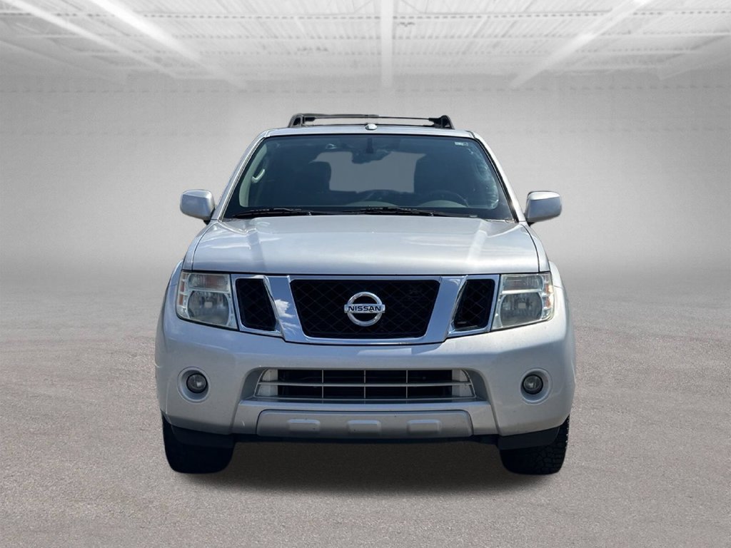 Used 2012 Nissan Pathfinder LE RWD image 2