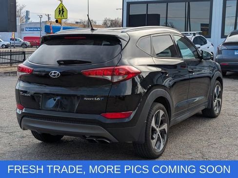 Used 2016 Hyundai Tucson Sport image 3