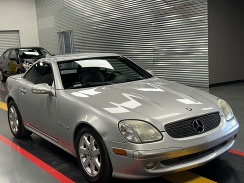 Used 2002 Mercedes-Benz SLK 230 image 6