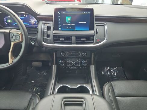 Certified 2023 Chevrolet Tahoe High Country w/ Premium Package 2 AWD/4WD image 13