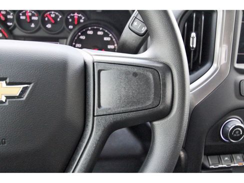 Used 2025 Chevrolet Silverado 1500 Custom AWD/4WD image 25