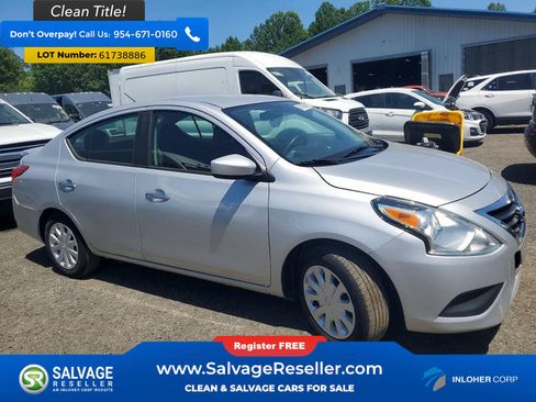 Used 2019 Nissan Versa SV FWD image 5