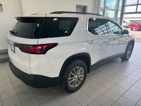 Used 2023 Chevrolet Traverse LT image 39