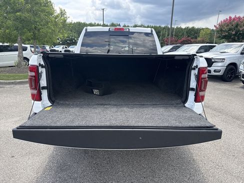 Used 2021 RAM 1500 Laramie AWD/4WD image 19
