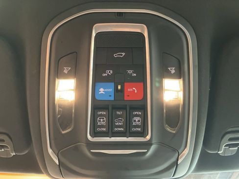 Used 2022 Jeep Wagoneer Series II w/ Premium Group I image 24