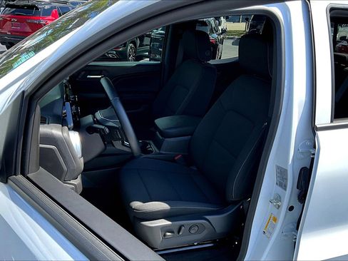 Certified 2025 Chevrolet Colorado LT image 17