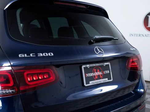 Used 2021 Mercedes-Benz GLC 300 4MATIC w/ Premium Package image 9