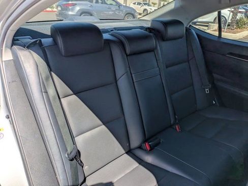 Used 2015 Lexus ES 350 FWD image 32