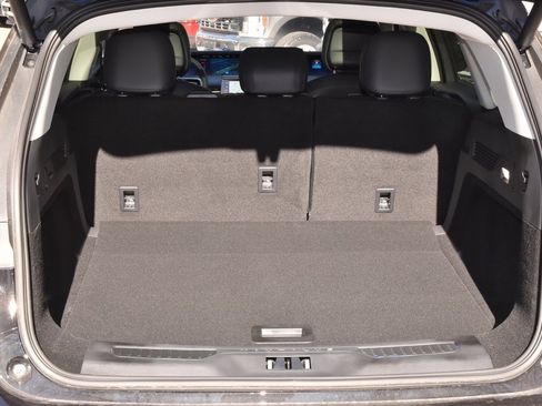 New 2026 Lincoln Nautilus Premier w/ Equipment Group 102A image 39