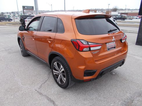 Used 2023 Mitsubishi Outlander Sport SE image 7