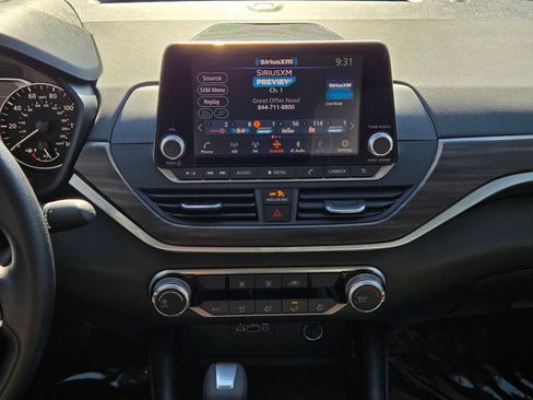 Certified 2023 Nissan Altima 2.5 SV image 16