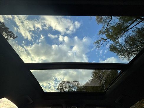 Certified 2025 Audi Q5 2.0T Premium Plus w/ Premium Plus Package image 17