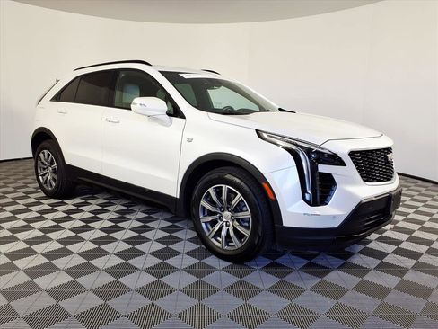 Certified 2023 Cadillac XT4 Sport image 3