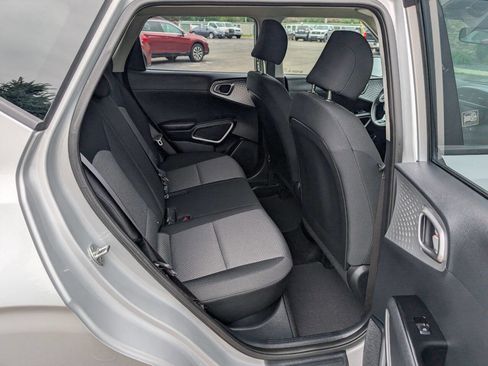Used 2020 Kia Soul LX image 12