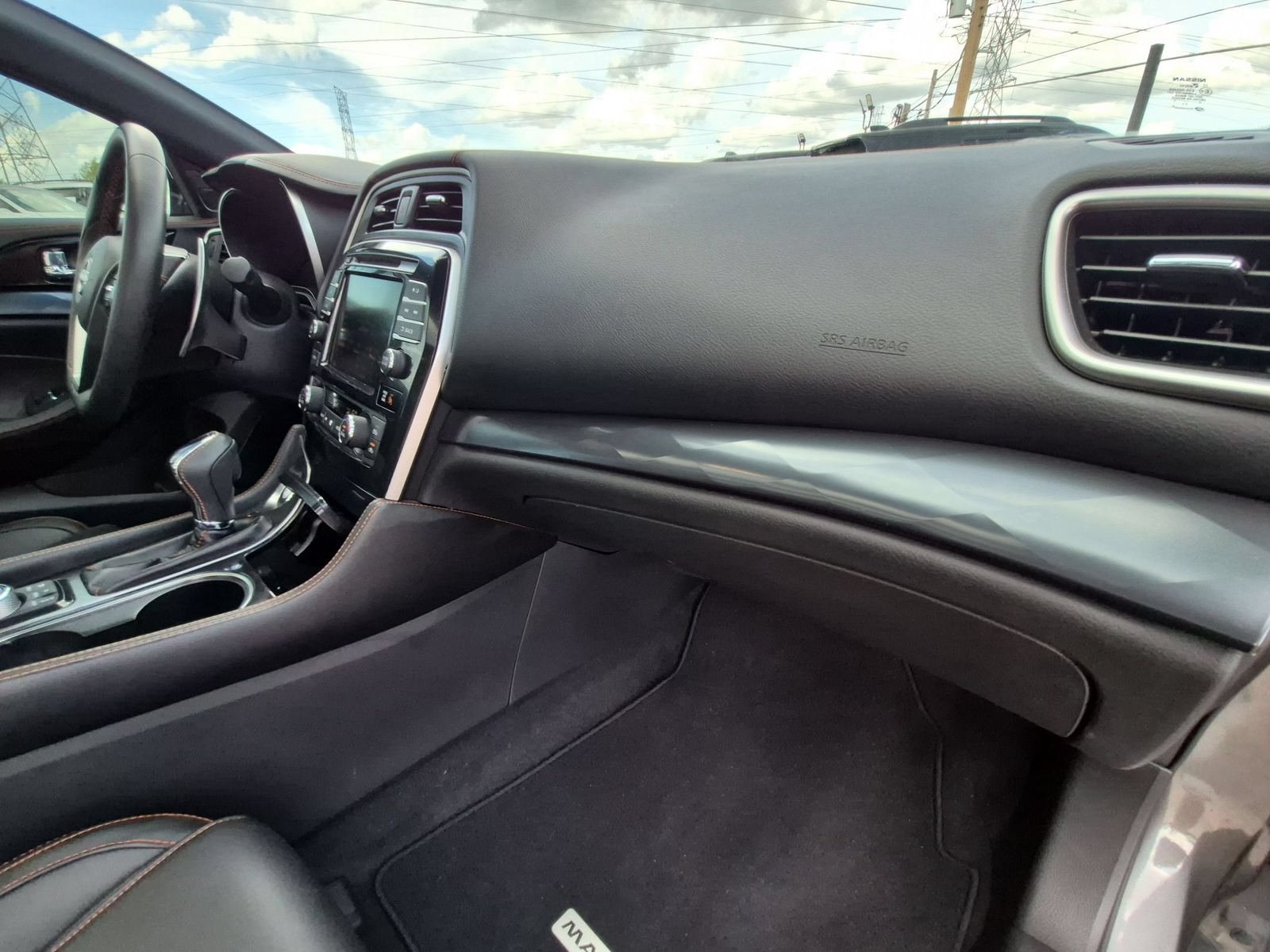Used 2023 Nissan Maxima SR w/ Sport Mat Group FWD image 32