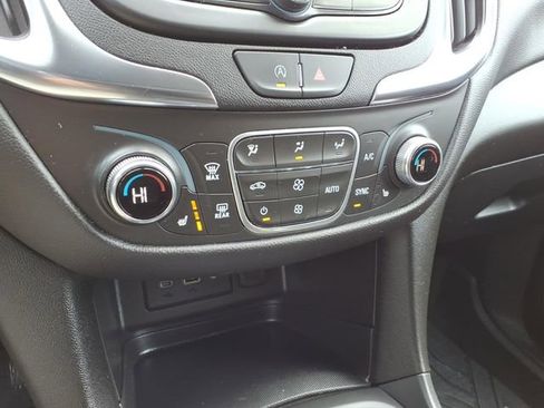 Used 2024 Chevrolet Equinox LT w/ LPO, Floor Liner Package FWD image 19