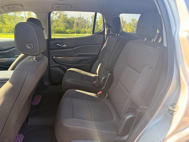 Used 2019 GMC Acadia SLE FWD image 12