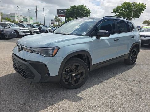 New 2026 Volkswagen Taos SE FWD image 28