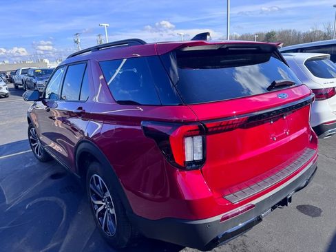 Used 2025 Ford Explorer ST-Line image 6
