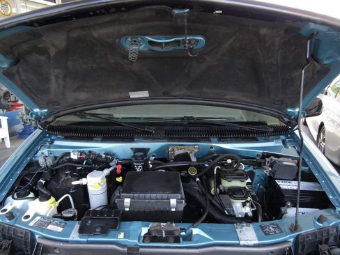 Used 1995 GMC Safari Passenger image 4