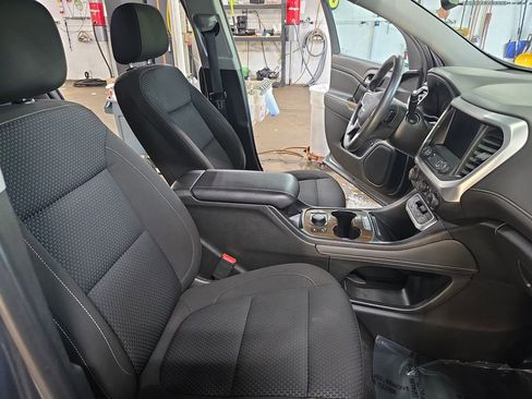 Used 2021 GMC Acadia SLE w/ Driver Convenience Package AWD/4WD image 10