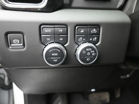 Used 2025 GMC Sierra 2500 Denali w/ Technology Package image 19