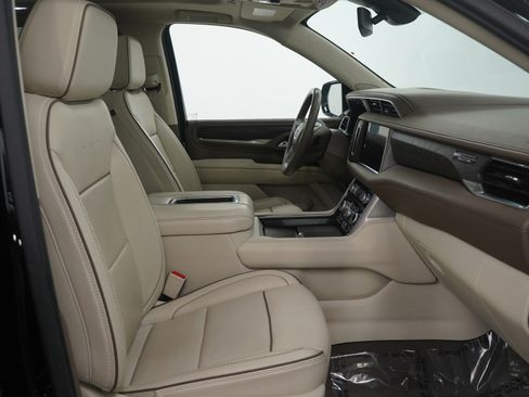 Used 2022 GMC Yukon Denali image 11