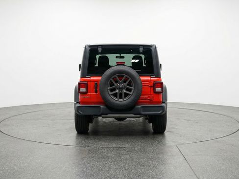 Used 2025 Jeep Wrangler Sport S image 7